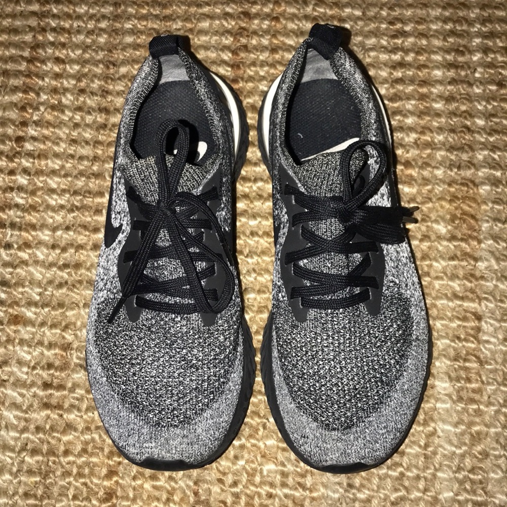 Nike Women's Epic React Flyknit Running Sneaker👟